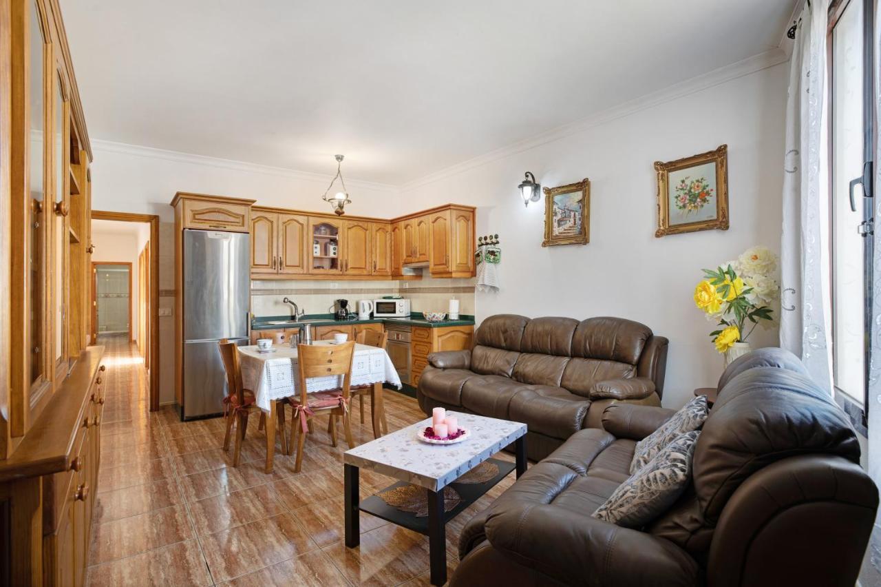 Casa Nina Appartement Uga Buitenkant foto