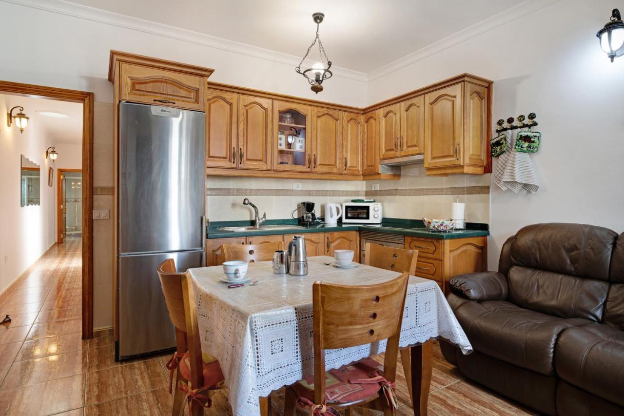 Casa Nina Appartement Uga Buitenkant foto